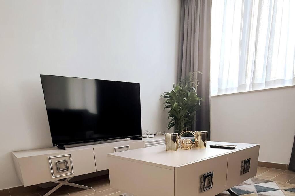 Luxury Apartment In Yas Island Abu Dzabi Kültér fotó