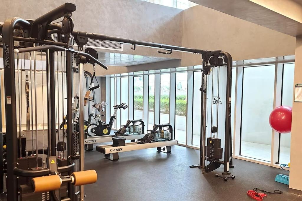 Luxury Apartment In Yas Island Abu Dzabi Kültér fotó