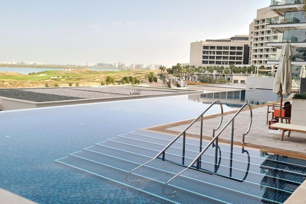Luxury Apartment In Yas Island Abu Dzabi Kültér fotó
